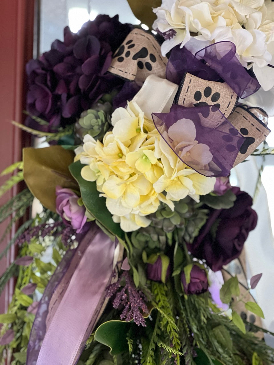UW Husky Sophisticated and Spirited X-Large Wreath