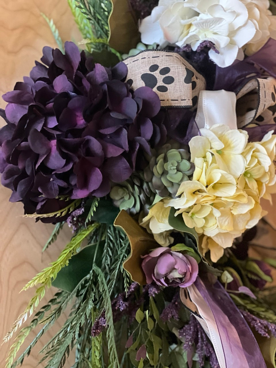 UW Husky Sophisticated and Spirited X-Large Wreath