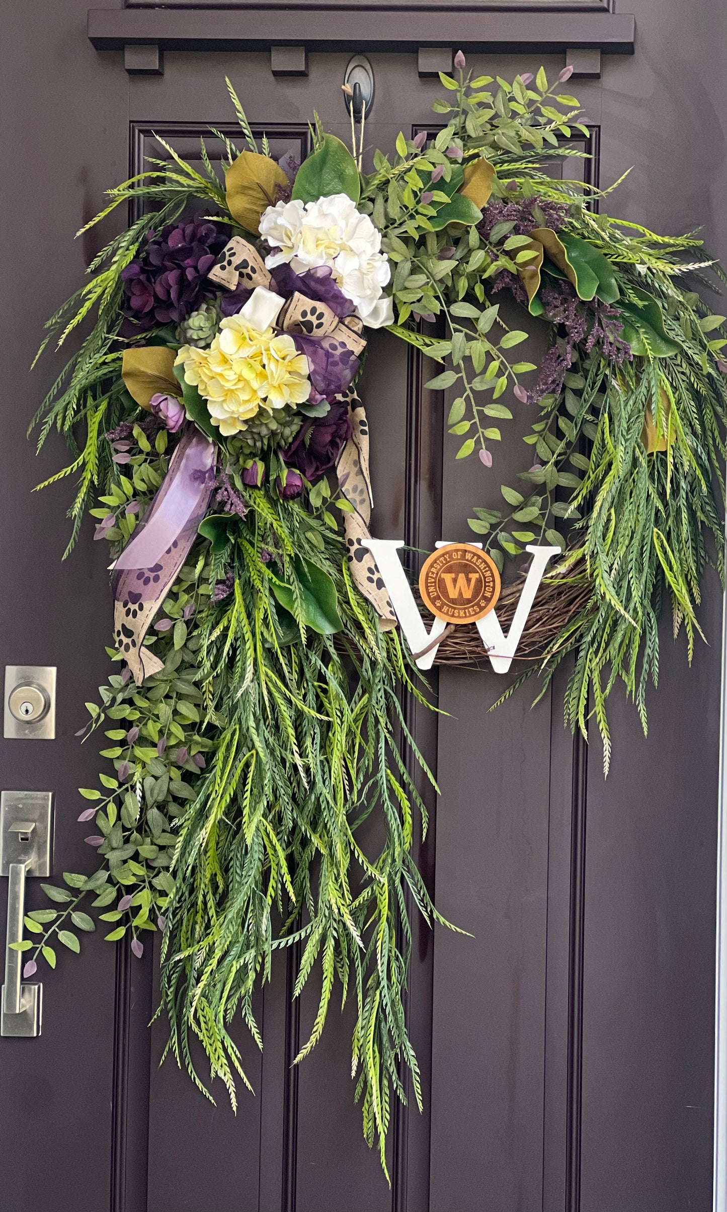 UW Husky Sophisticated and Spirited X-Large Wreath